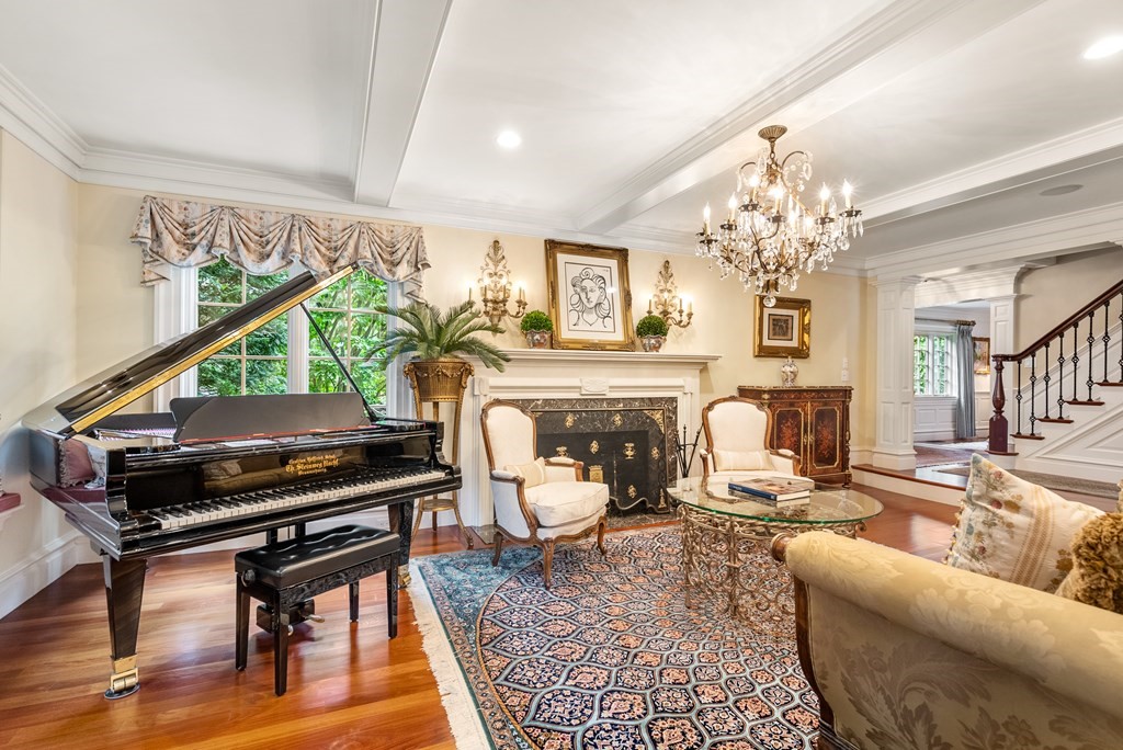 14 Monadnock Road Wellesley, MA 02481 - Photo 6 of 42