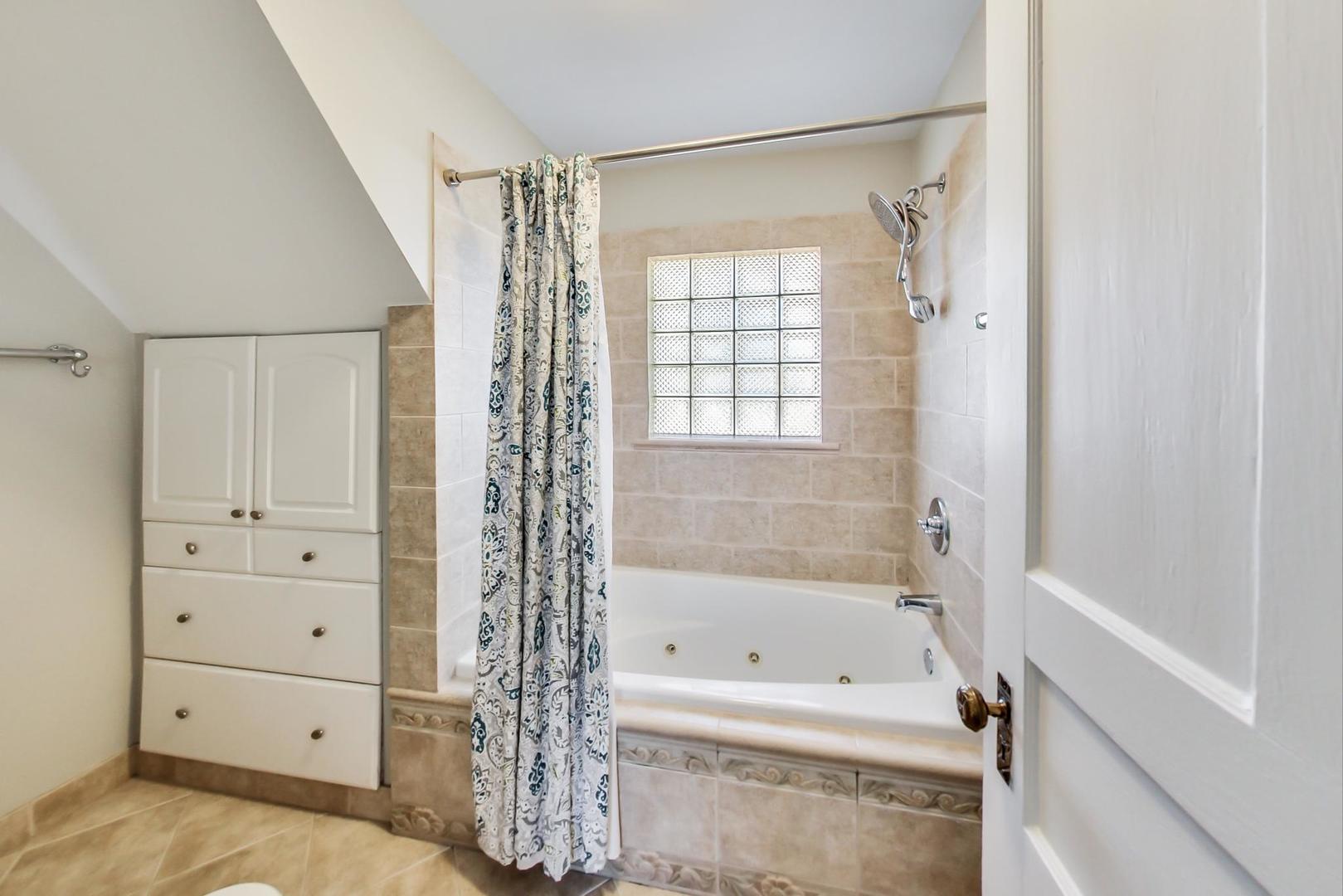 692 Cherry Avenue Lake Forest, IL 60045 - Photo 15 of 38