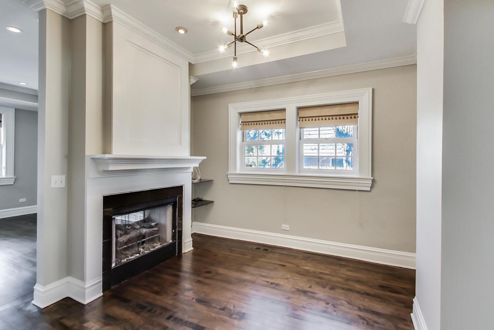 692 Cherry Avenue Lake Forest, IL 60045 - Photo 7 of 38