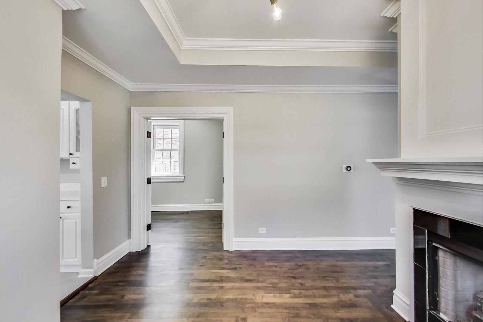 692 Cherry Avenue Lake Forest, IL 60045 - Photo 8 of 38