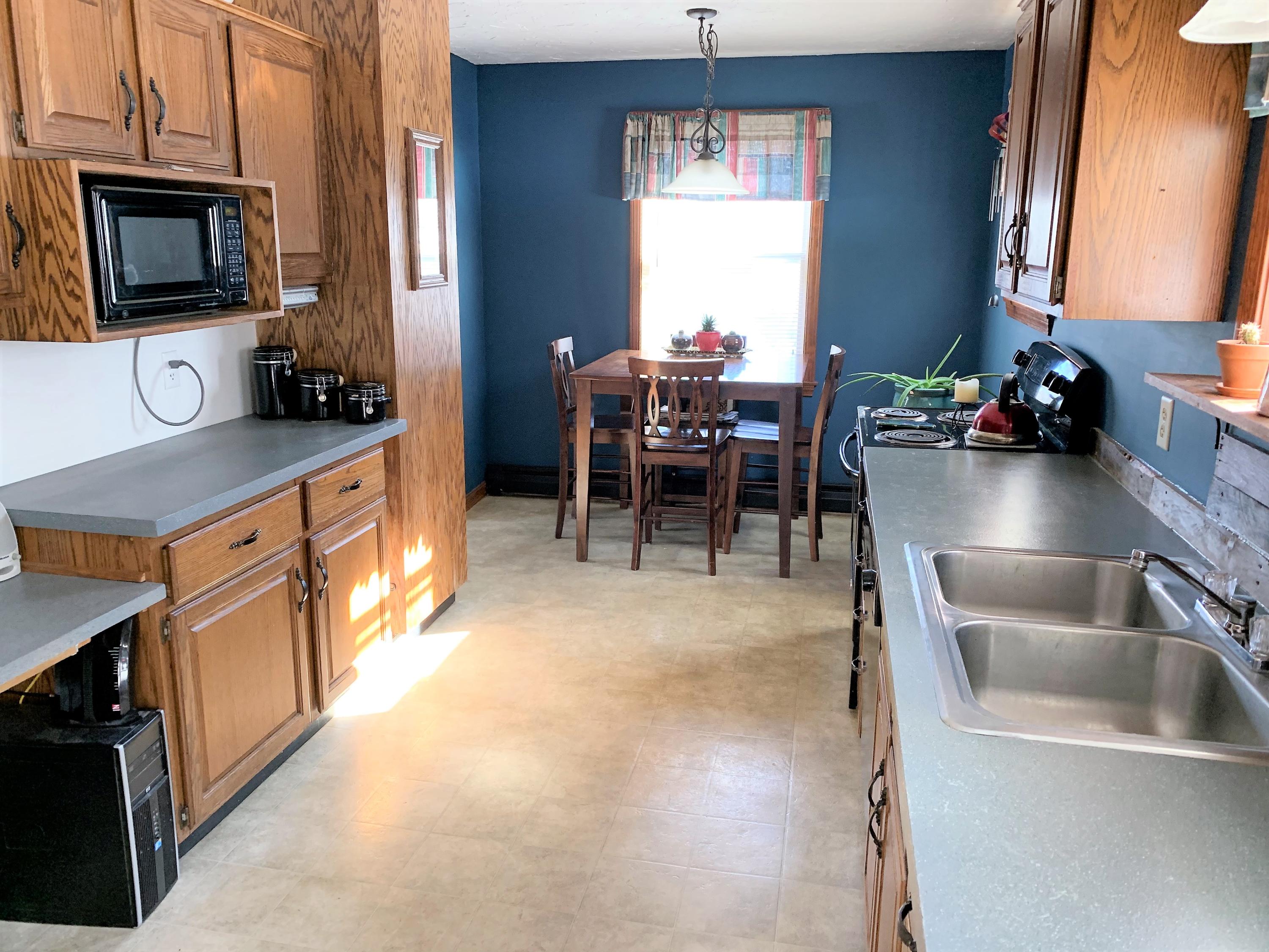 15 Ruth Avenue Hampden, ME 04444 - Photo 8 of 27 8