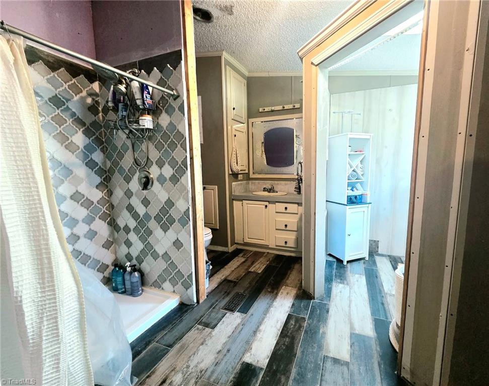 9661 Hampton Road Lexington, NC 27295 - Photo 6 of 28 Gallery Image 6