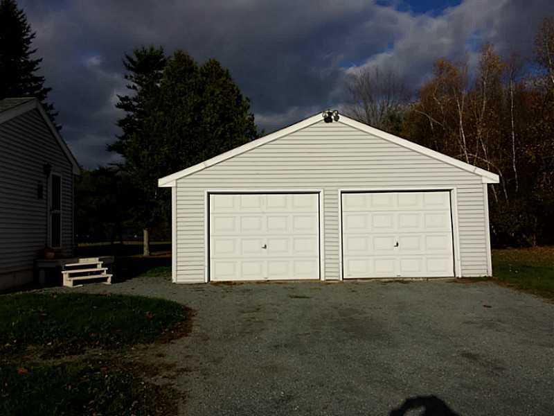 934 Main Road Eddington, ME 04428 - Photo 29 of 33 Garage.