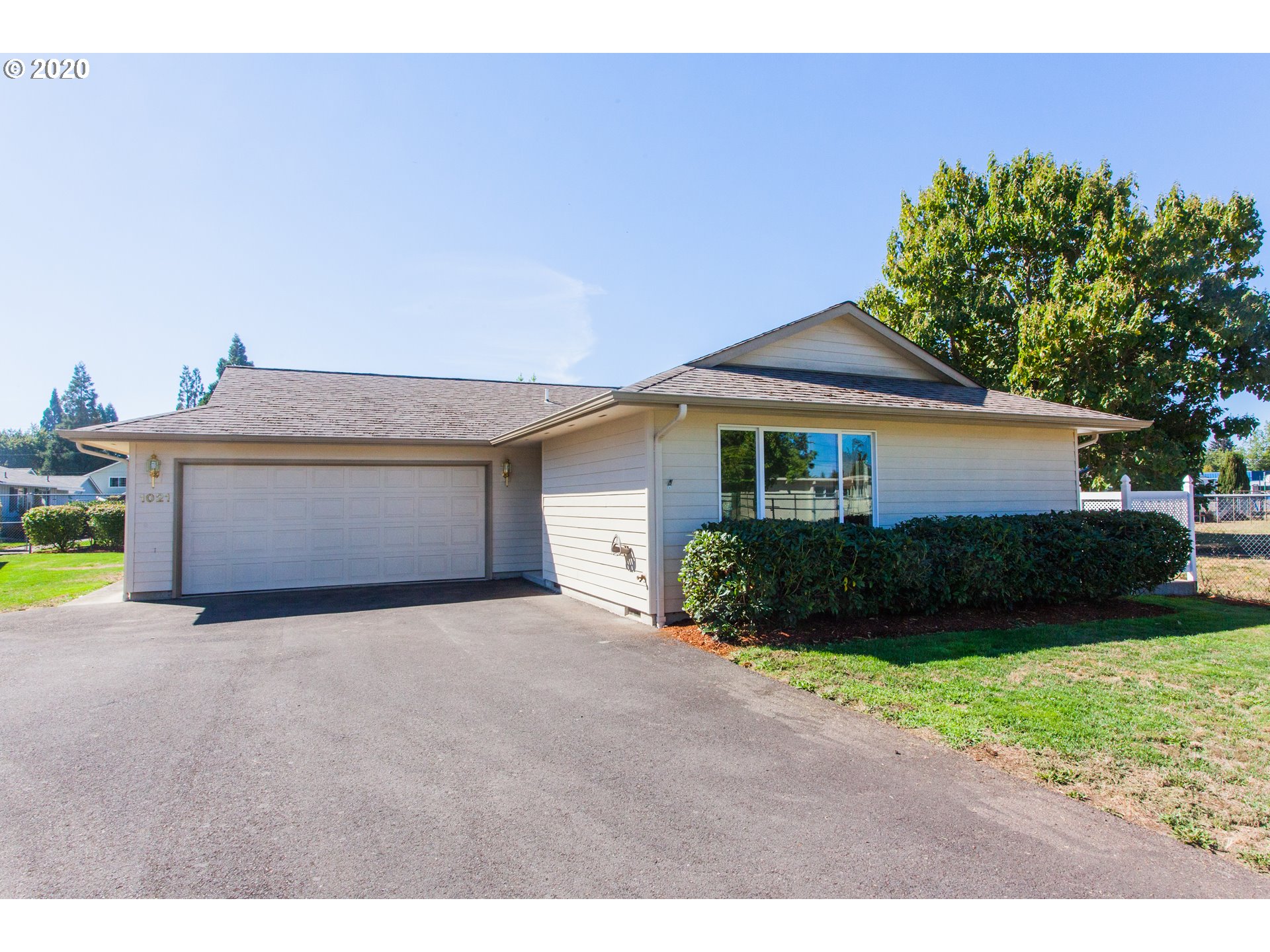 1021 West N Street Springfield, OR 97477 - Photo 1 of 17