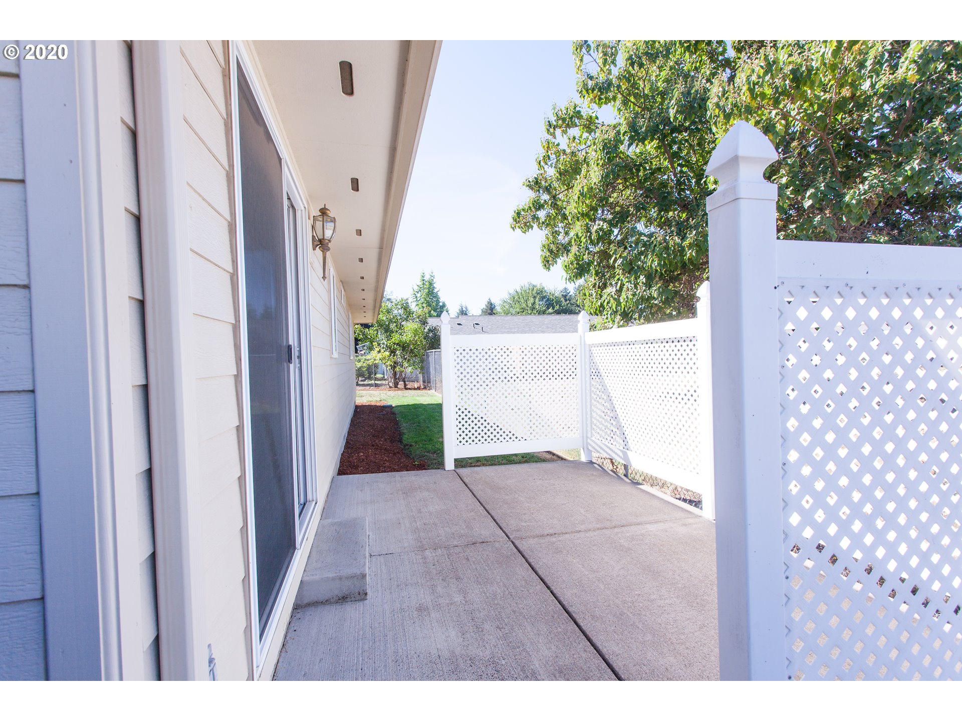 1021 West N Street Springfield, OR 97477 - Photo 11 of 17
