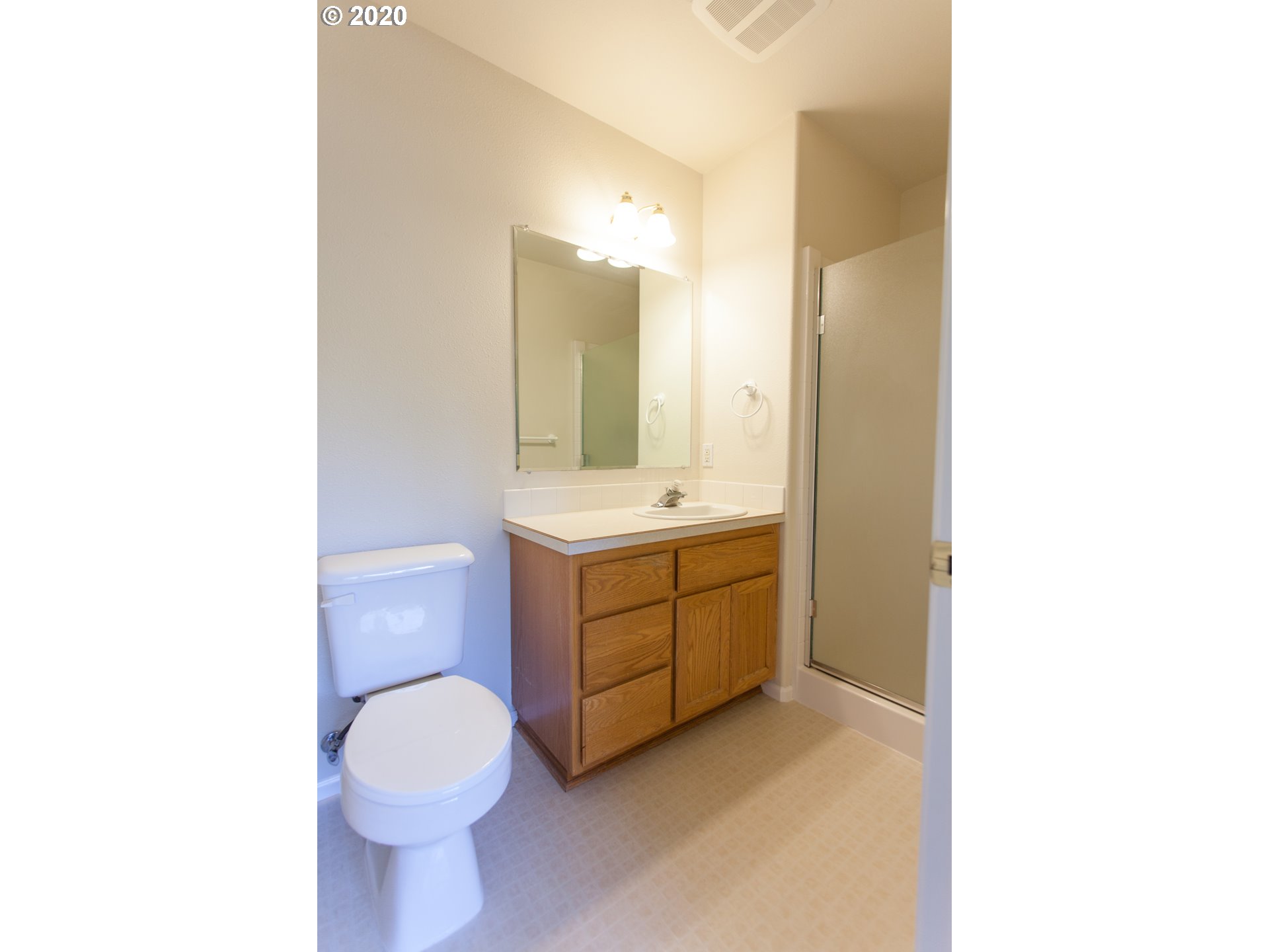 1021 West N Street Springfield, OR 97477 - Photo 10 of 17