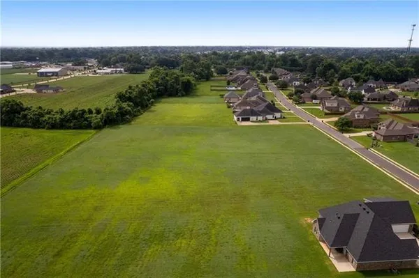 $64,000 | 1328 Bonaire Trace, Alexandria, LA 71303