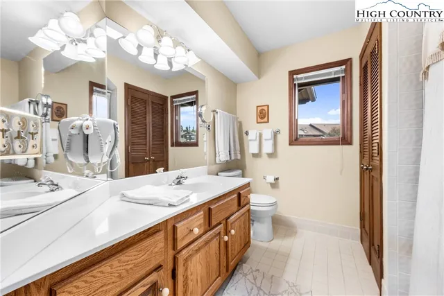 $699,000 | 264 Evergreen Drive, Unit 6, Blowing Rock, NC 28605