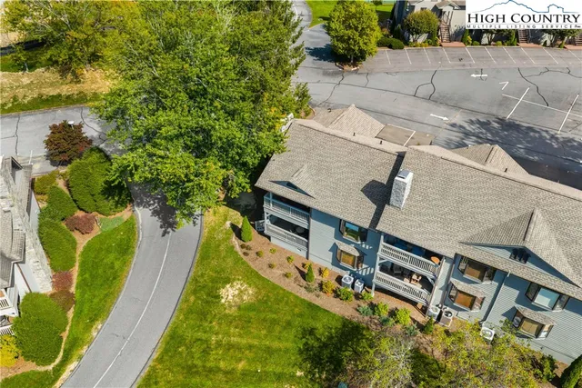 $699,000 | 264 Evergreen Drive, Unit 6, Blowing Rock, NC 28605