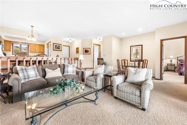 $699,000 | 264 Evergreen Drive, Unit 6, Blowing Rock, NC 28605