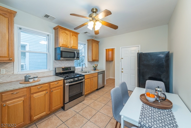 165 Hillside Avenue, Unit 2 Glen Ridge, NJ 07028 - Photo 14 of 17
