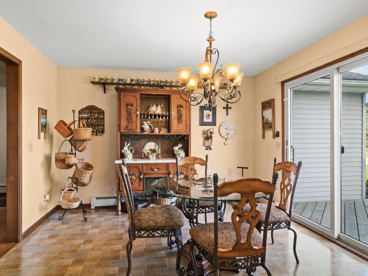 16247 Pratt Road Sandwich, IL 60548 - Photo 11 of 47 a view of a dining room with furniture and chandelier