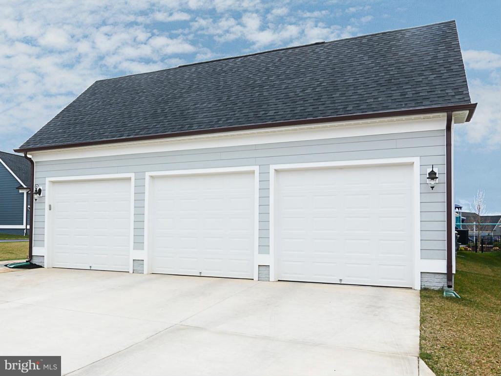 7610 Spring Avenue Fulton, MD 20759 - Photo 27 of 29 3 Car Garage