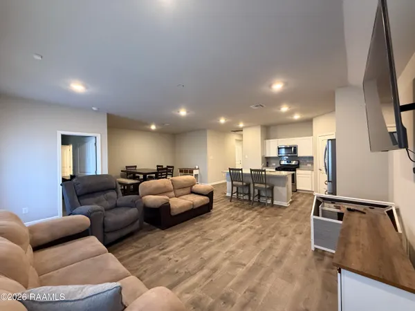 $1,980 | 127 Emerald Star Lane, Lafayette, LA 70506