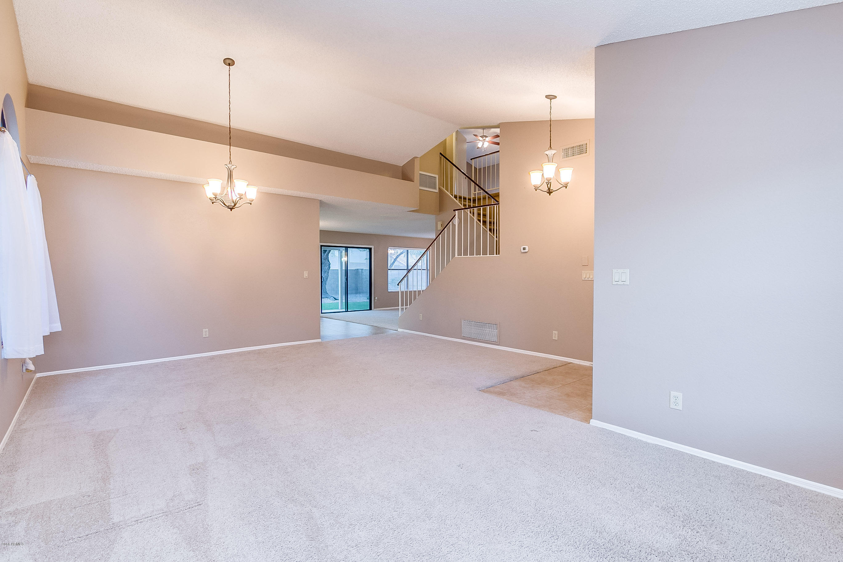 2719 East Rockledge Road Phoenix, AZ 85048 - Photo 8 of 38 Rock 10