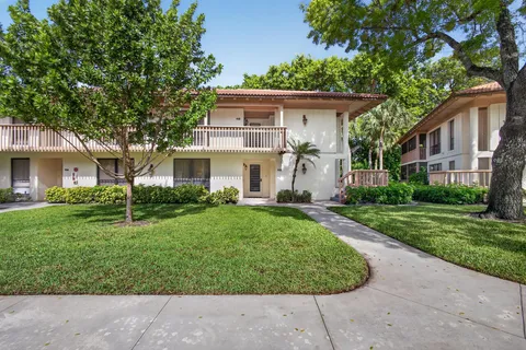 $429,000 | 112 Brackenwood Road, Palm Beach Gardens, FL 33418