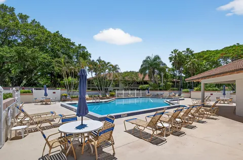 $429,000 | 112 Brackenwood Road, Palm Beach Gardens, FL 33418
