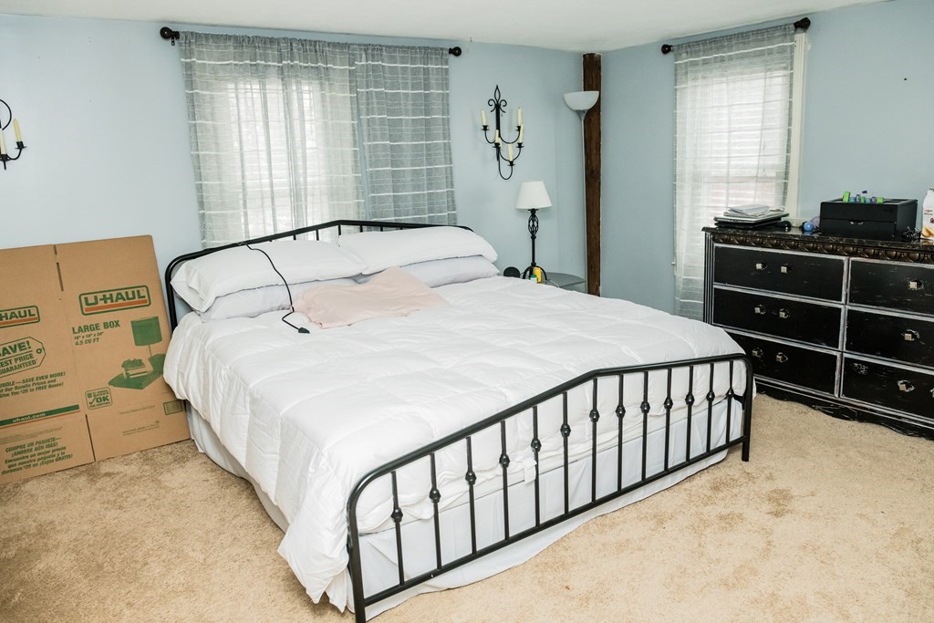 1602 Mammoth Road Dracut, MA 01826 - Photo 8 of 26 Gallery Image 8