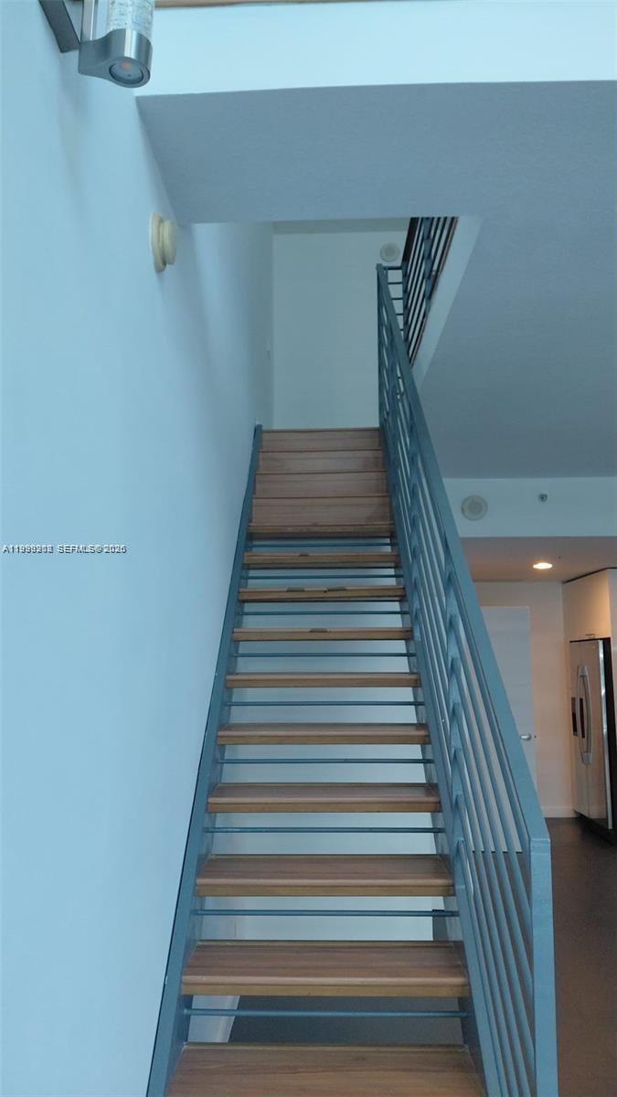 60 Southwest 13th Street, Unit 2612 Miami, FL 33130 - Photo 4 of 5 a view of entryway