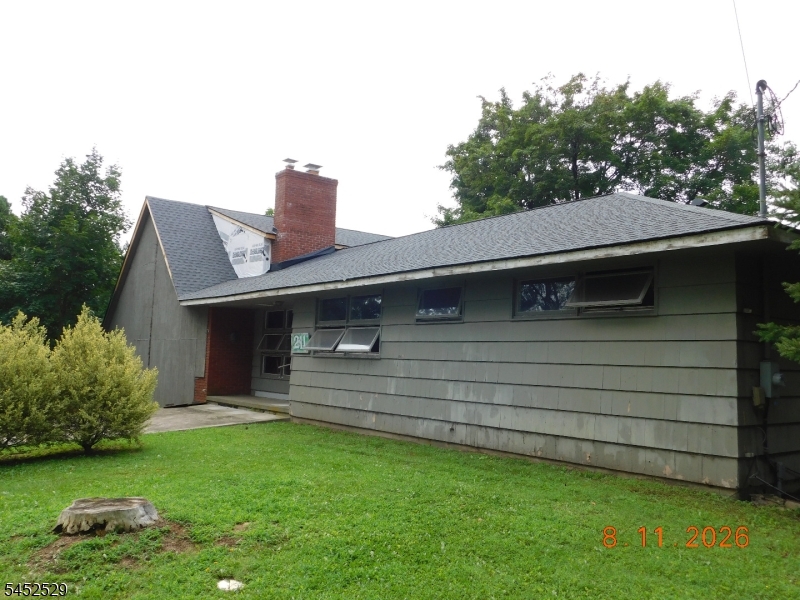 211 Pickle Road Califon, NJ 07830 - Photo 4 of 26 Gallery Image 4