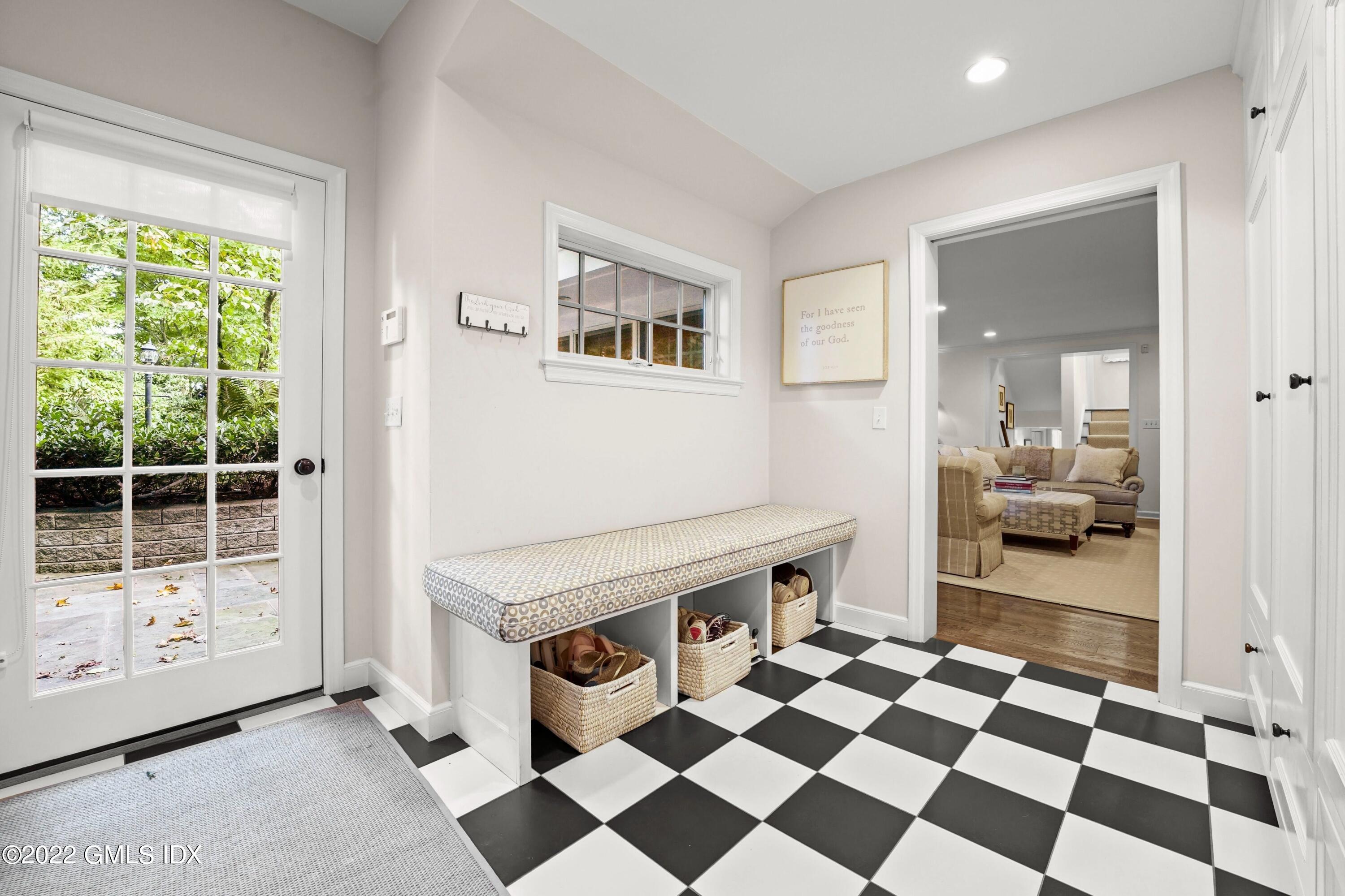 26 Winthrop Drive Riverside, CT 06878 - Photo 11 of 29 011-428436-26 Winthrop Dr Riverside CT-p