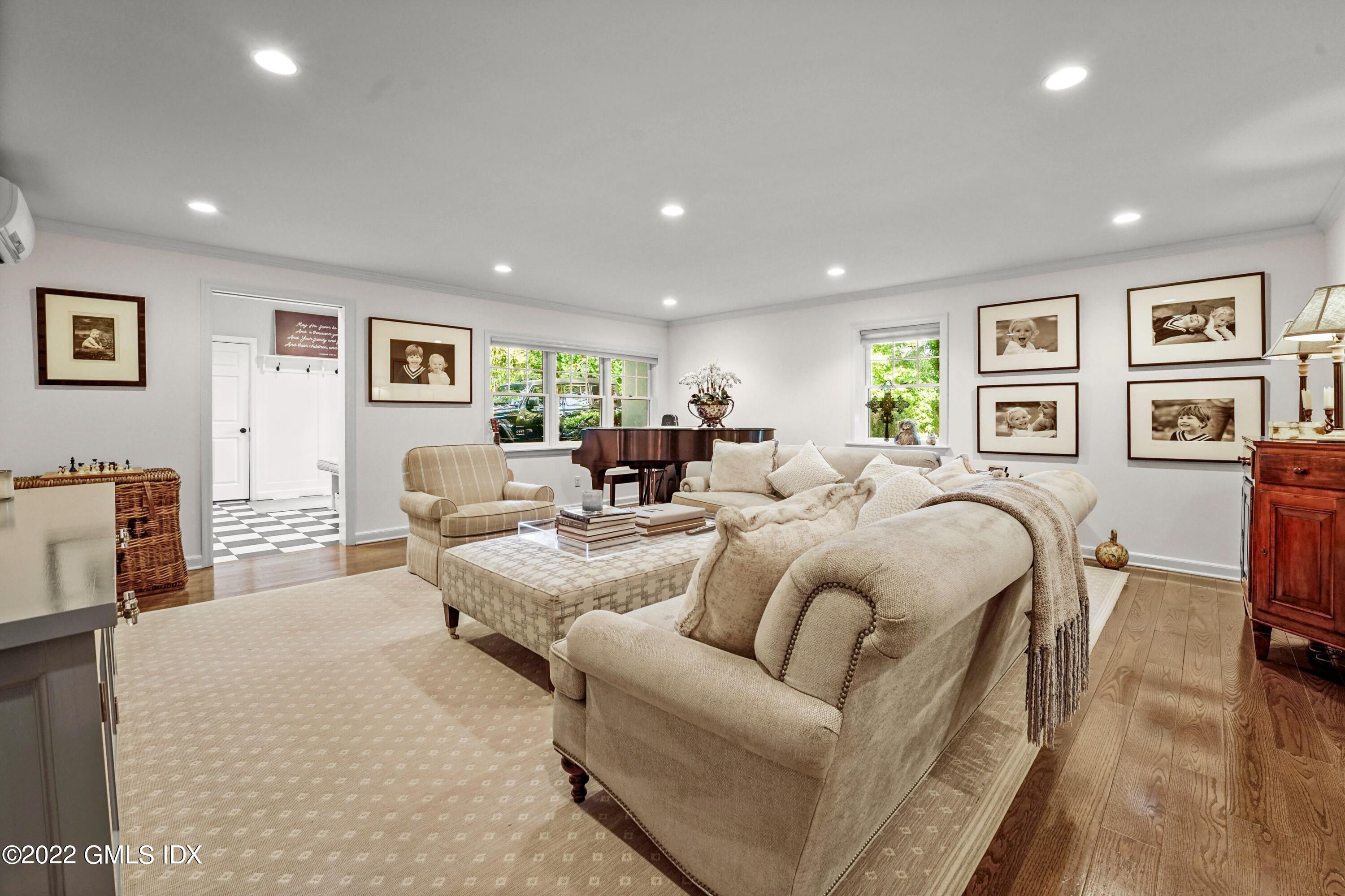 26 Winthrop Drive Riverside, CT 06878 - Photo 7 of 29 007-428436-26 Winthrop Dr Riverside CT-p