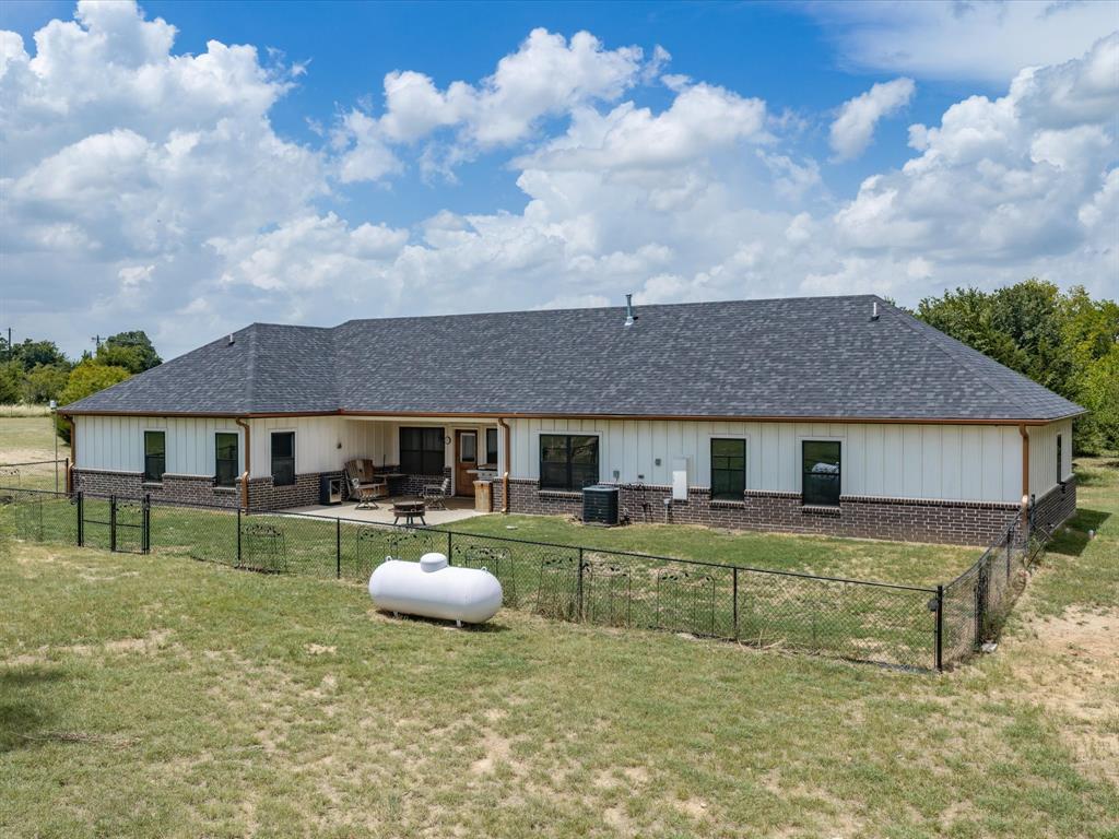 403 Polk Road Bowie, TX 76230 - Photo 32 of 38