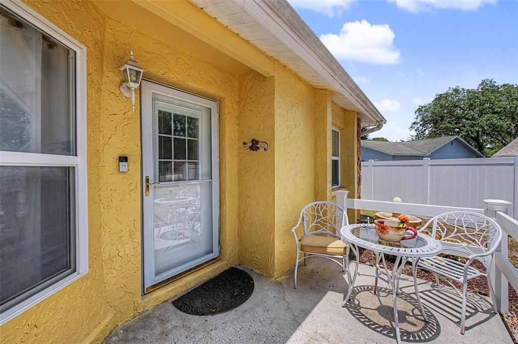 6325 Sarah Lane New Port Richey, FL 34653 - Photo 5 of 33