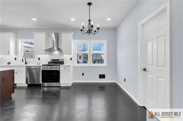 $675,000 | 42 Dane Street, Sayreville, NJ 08872