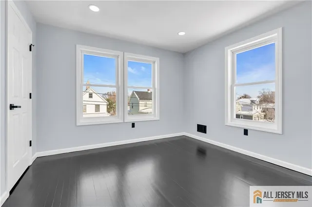 $675,000 | 42 Dane Street, Sayreville, NJ 08872