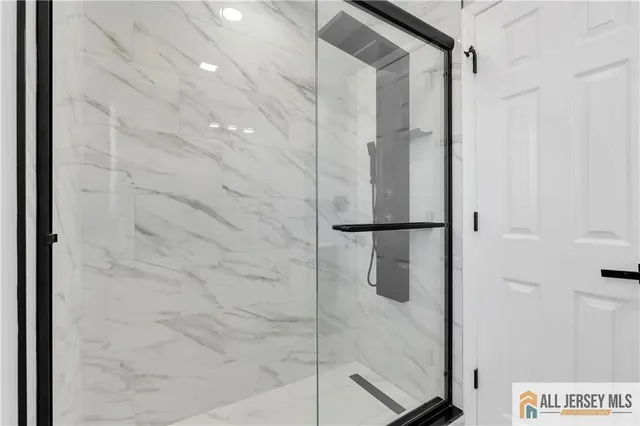 $675,000 | 42 Dane Street, Sayreville, NJ 08872