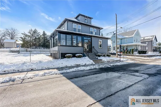$675,000 | 42 Dane Street, Sayreville, NJ 08872