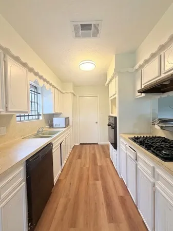 $1,650 | 4410 Longhorn Drive, Baytown, TX 77521