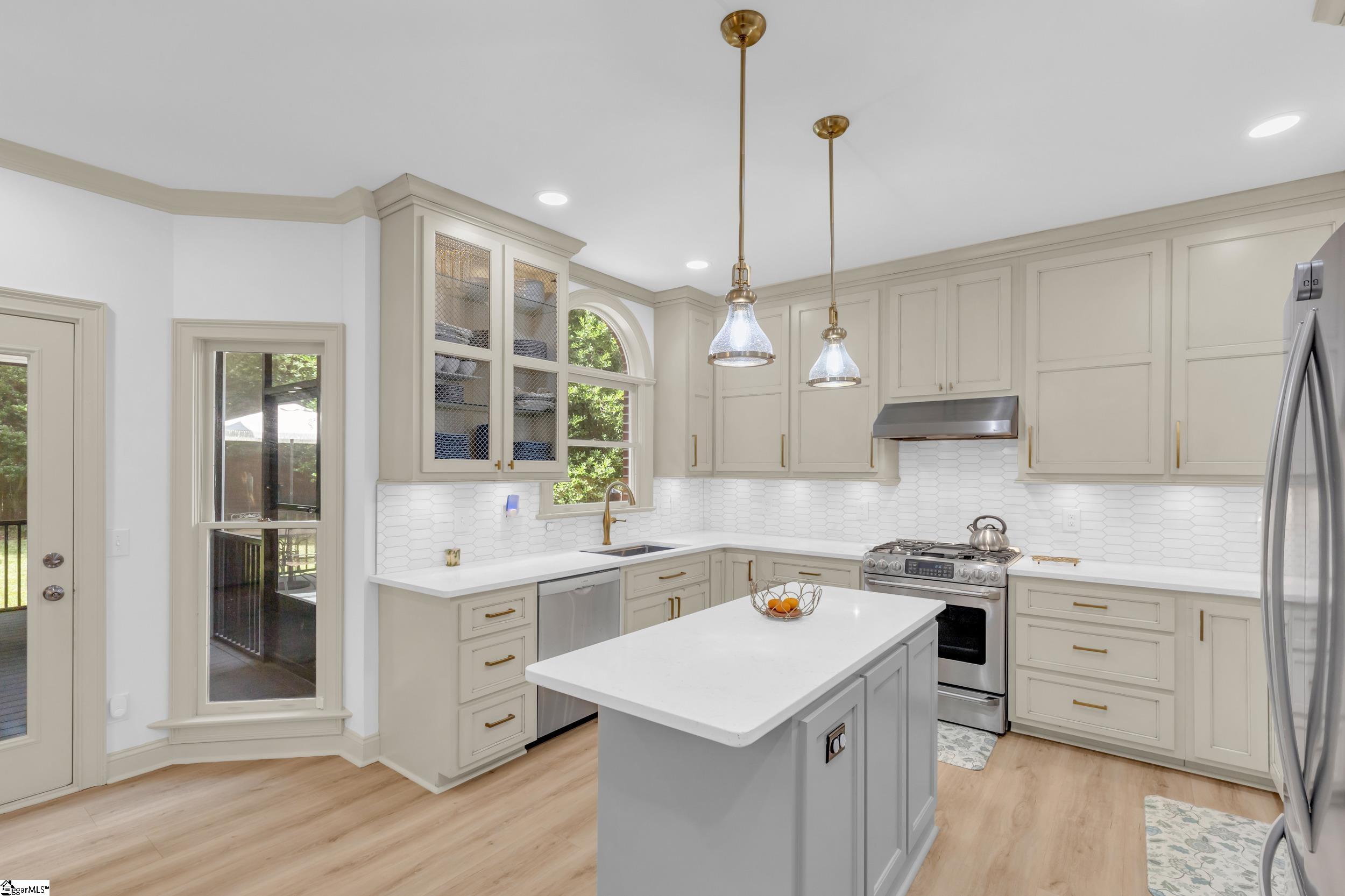 341 Parkside Drive Simpsonville, SC 29681 - Photo 5 of 47