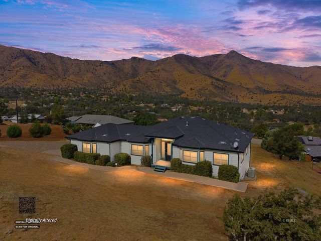 $450,000 | 3233 Denise Drive, Mountain Mesa, CA 93240