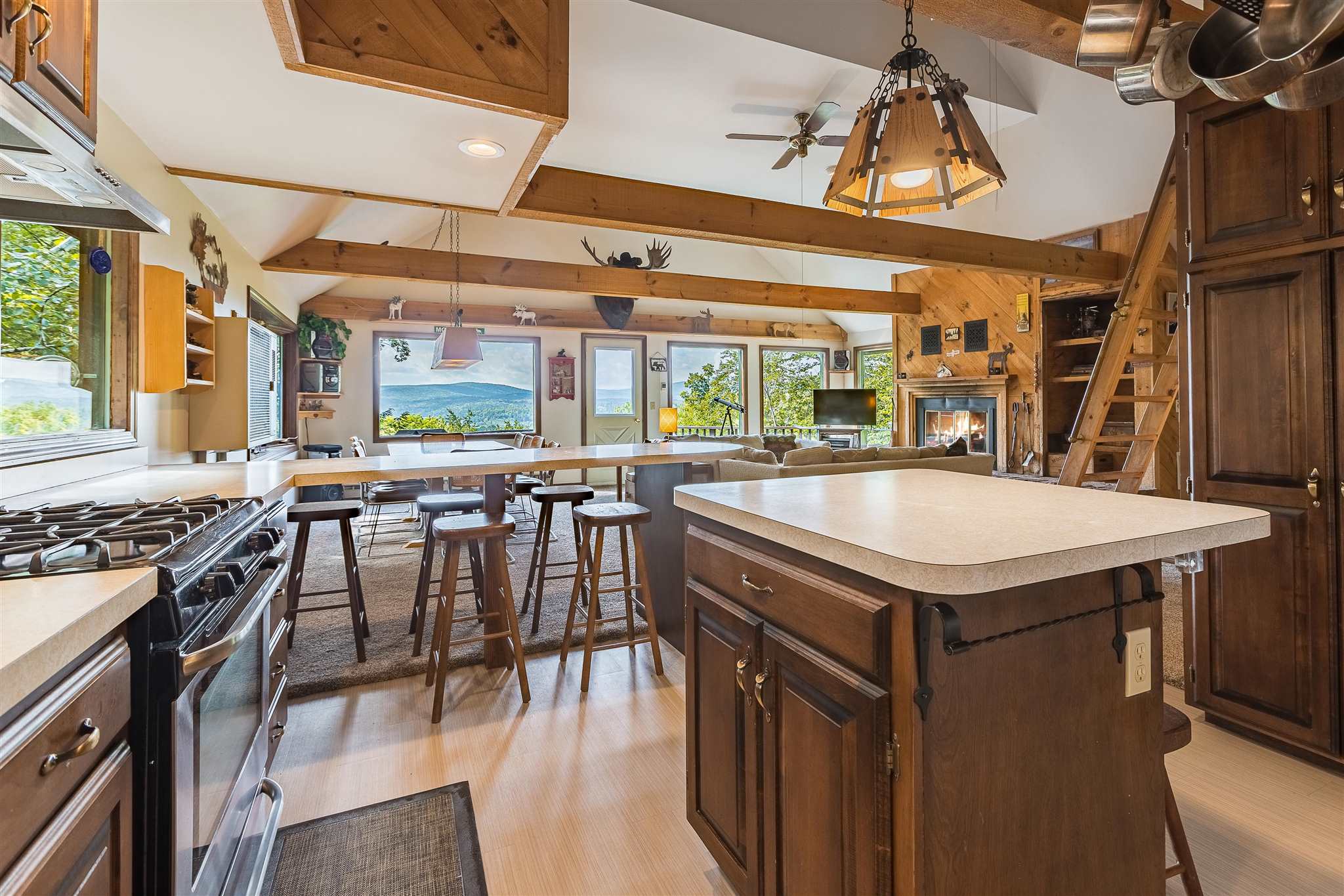 2 Carol Circle Winhall, VT 05340 - Photo 9 of 33