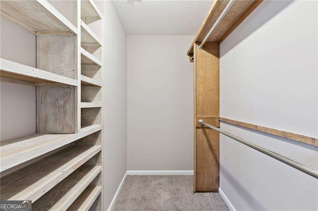 336 Terrapin Trail Brunswick, GA 31525 - Photo 21 of 24 a view of walk in closet