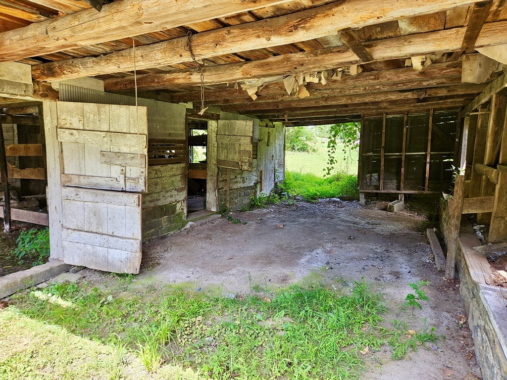10324 Standing Stone Road Huntingdon, PA 16652 - Photo 30 of 71 Gallery Image 30
