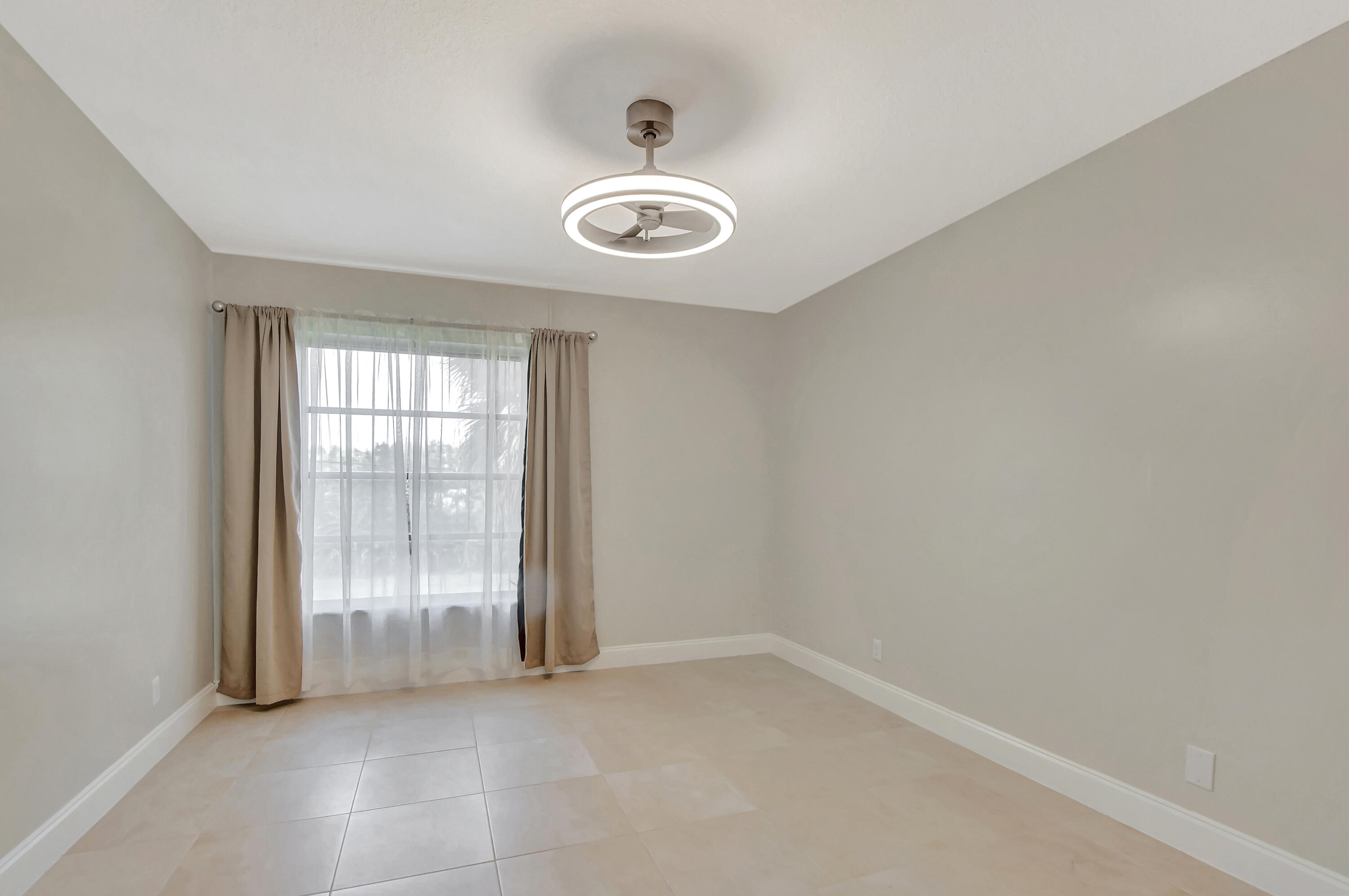 450 Northwest 20th Street, Unit 2020 Boca Raton, FL 33431 - Photo 15 of 29 9-print-DSC_0486