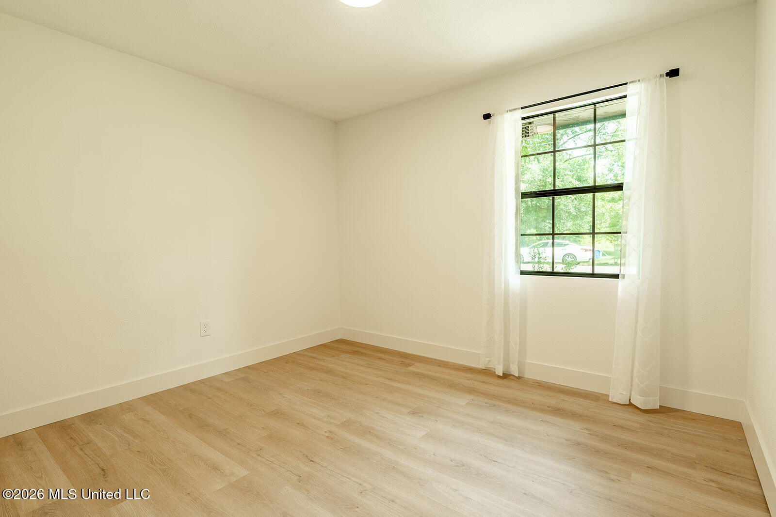 809 Jarrell Street Picayune, MS 39466 - Photo 31 of 41 C2_09800-HDR