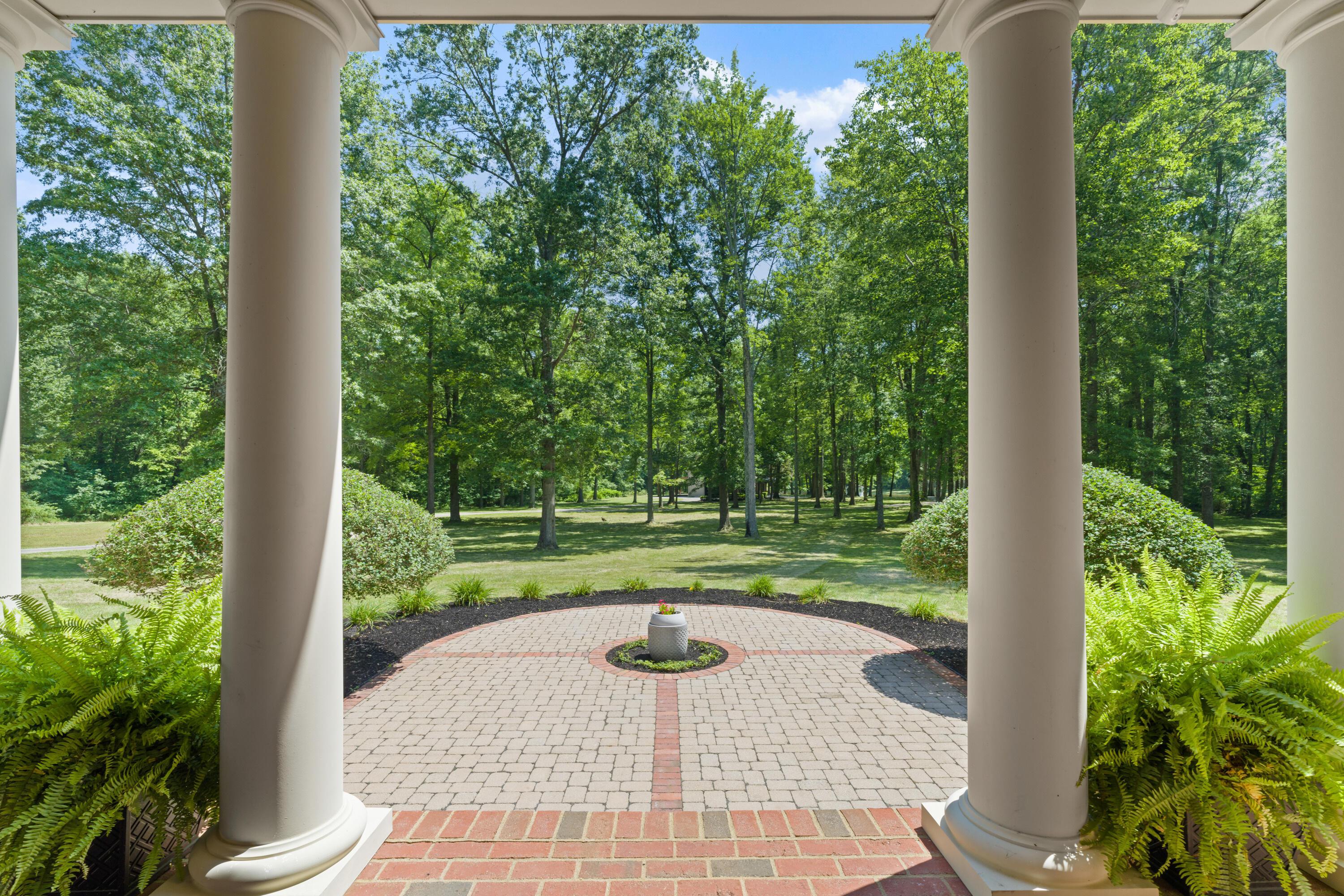 5455 Plantation Road Sunbury, OH 43074 - Photo 27 of 176 Front Porch View