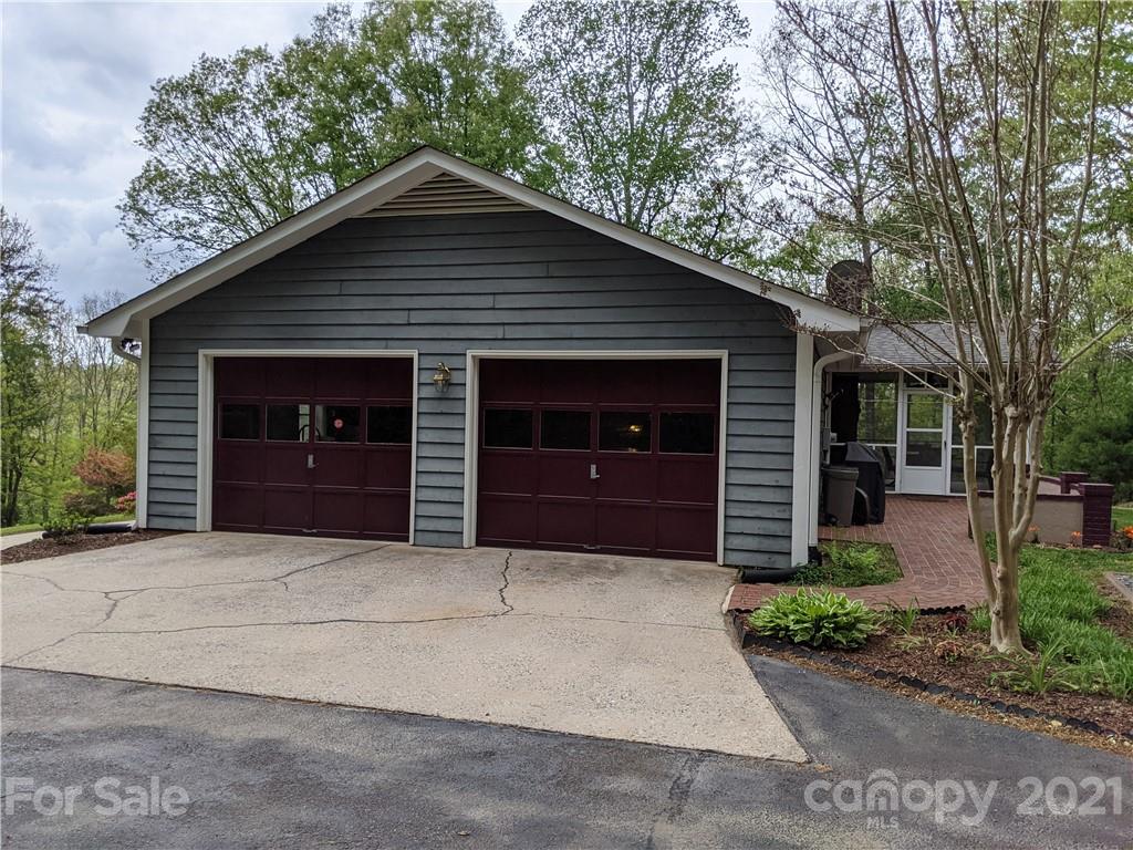 785 Moss Drive Rutherfordton, NC 28139 - Photo 5 of 28 Gallery Image 5