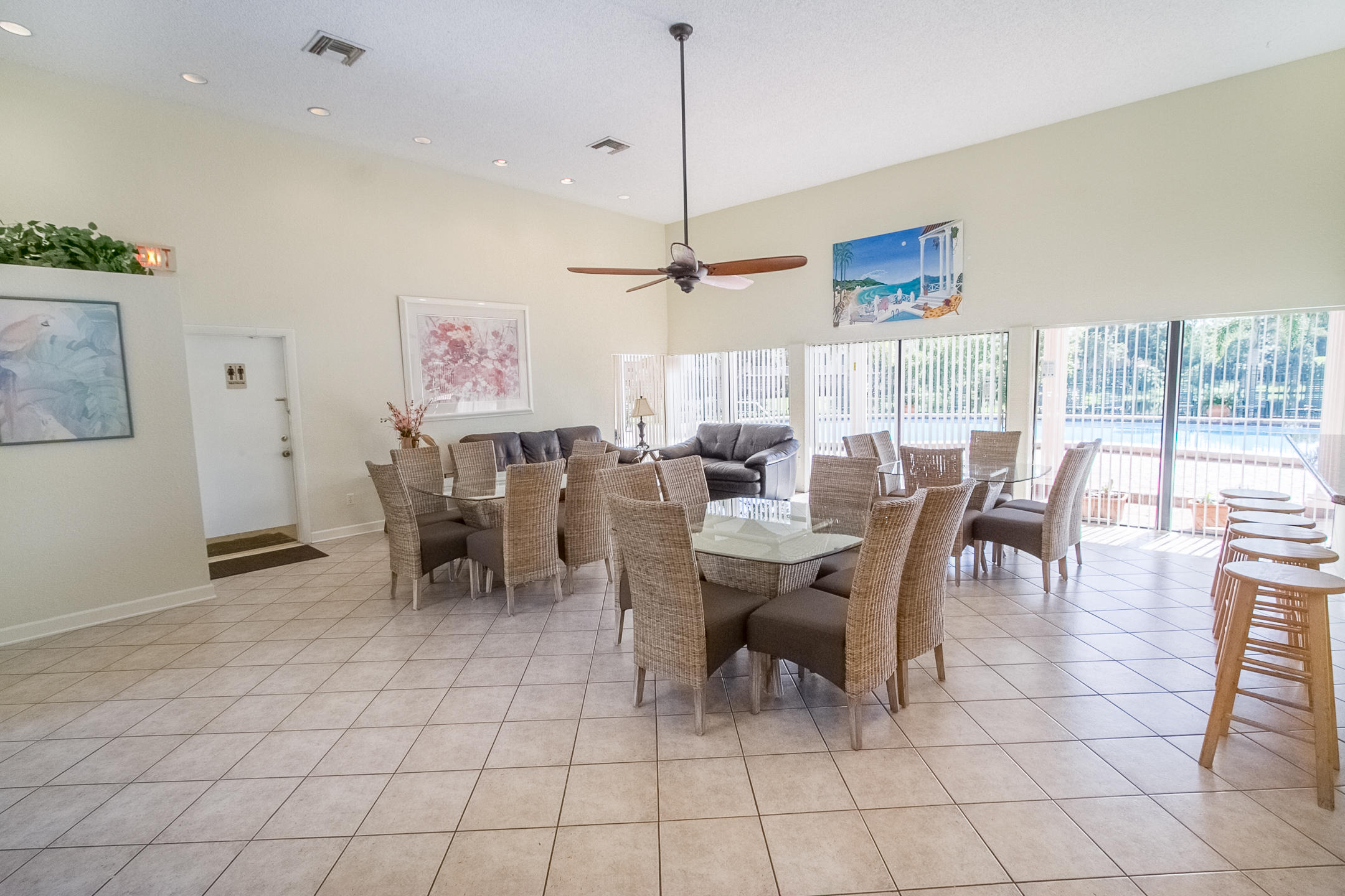 20851 Vía Madeira Boca Raton, FL 33433 - Photo 29 of 32 Clubhouse Community Room