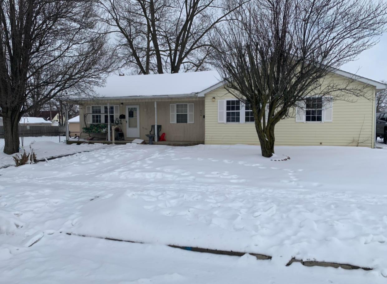 456 Clinton Street Circleville, OH 43113 - Photo 1 of 8