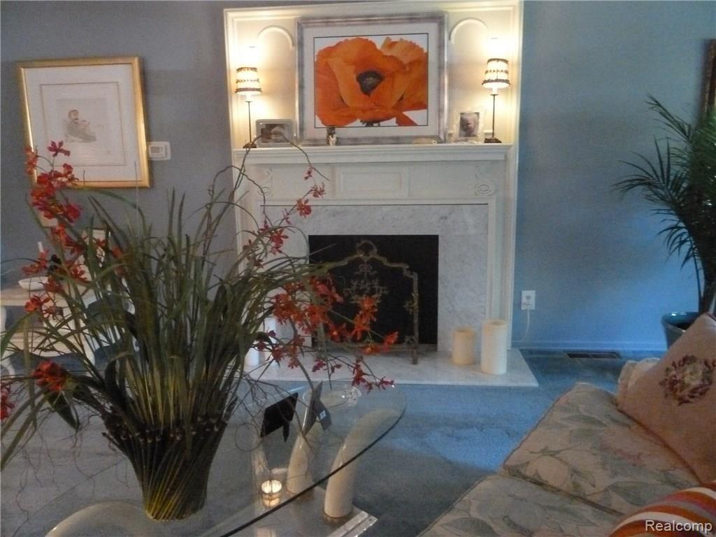 31505 Waltham Road Beverly Hills, MI 48025 - Photo 9 of 45
