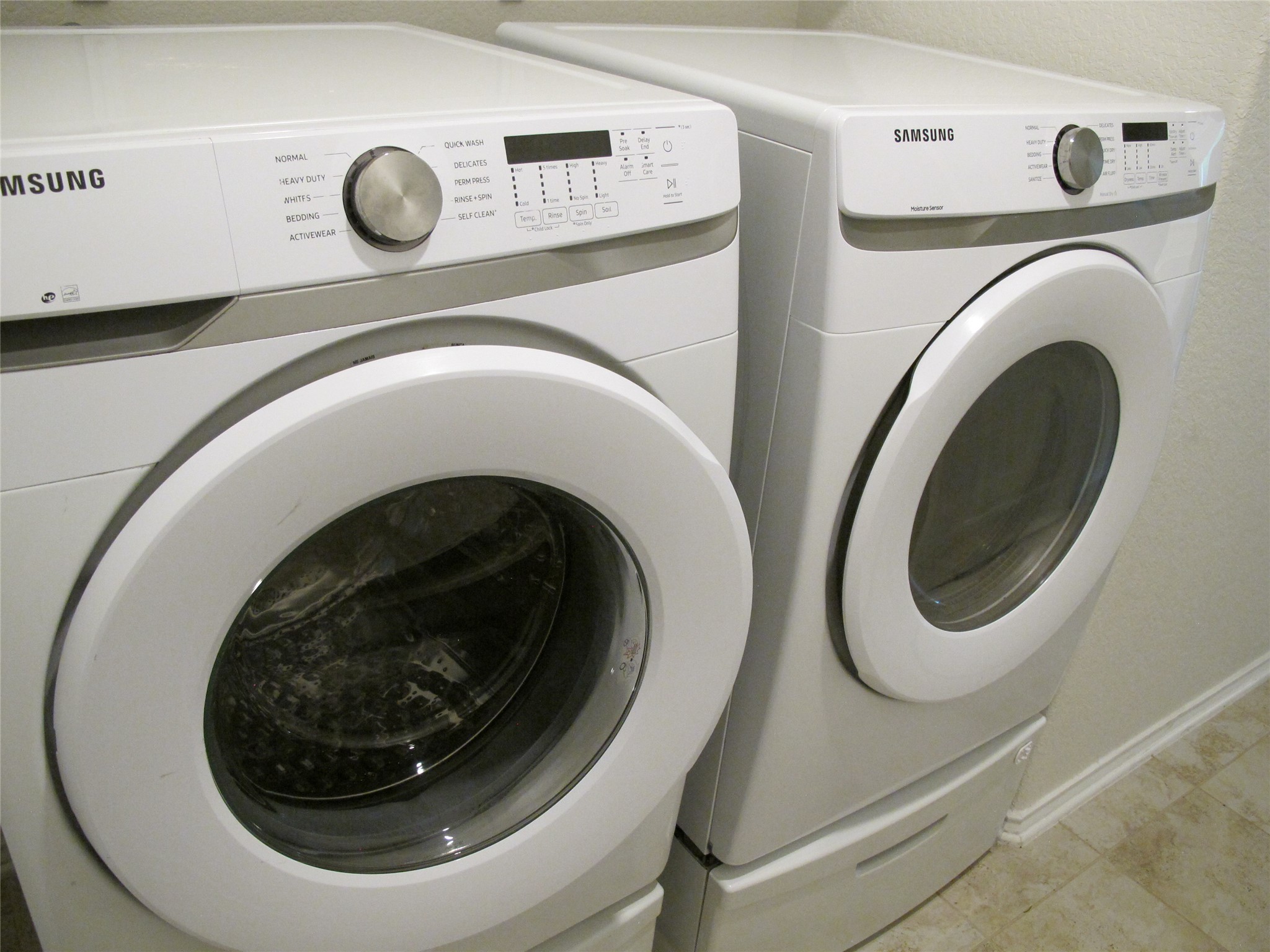 7820 Big Wind Way Austin, TX 78724 - Photo 34 of 37 a utility room with dryer and washer