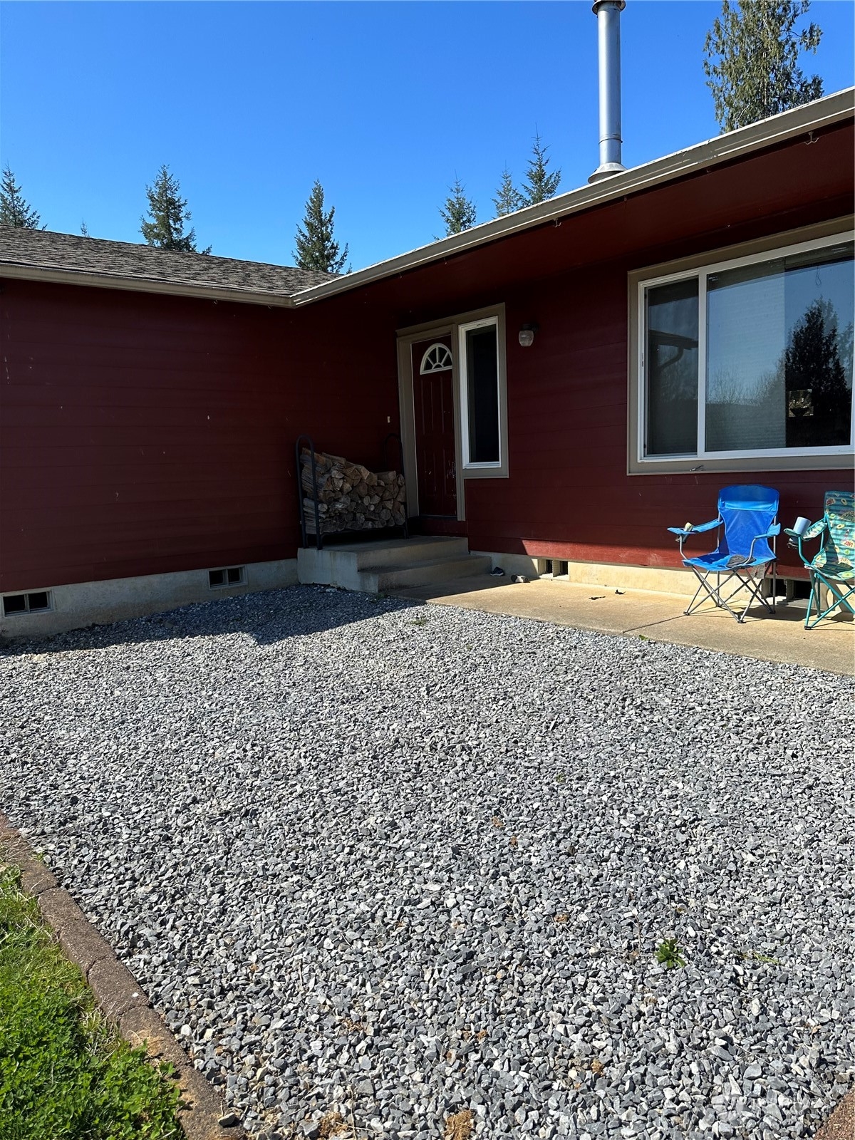 600 Elk Creek Road Chehalis, WA 98532 - Photo 1 of 1 a front view of a house