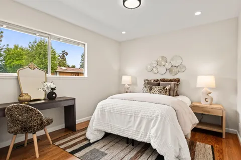 $1,550,000 | 689 Bayport Avenue, San Carlos, CA 94070