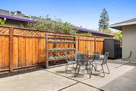 $1,550,000 | 689 Bayport Avenue, San Carlos, CA 94070