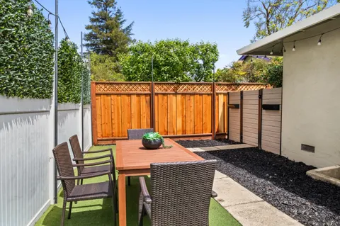 $1,550,000 | 689 Bayport Avenue, San Carlos, CA 94070